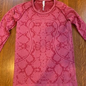 lululemon long sleeve shirt
